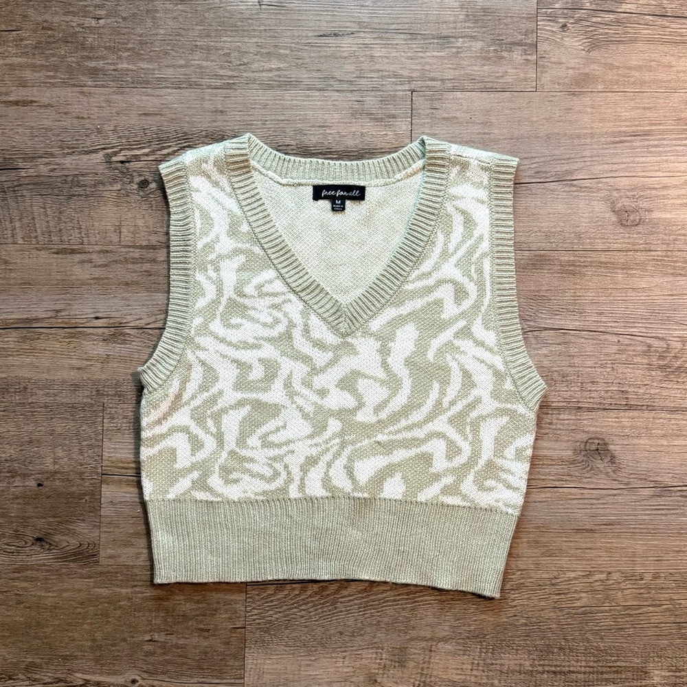 Cream & Green Ribbed Crop Tank Top